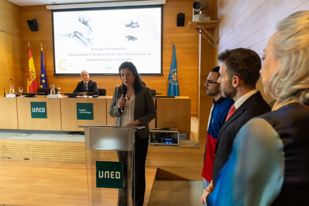 Laura Hurtado Uned Universidades Restaurativas 33 54380684691 O