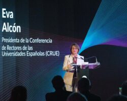 presidenta de crue